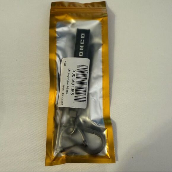 Bronco Key Fob Keychain in Black Leather NWT - Picture 4 of 4